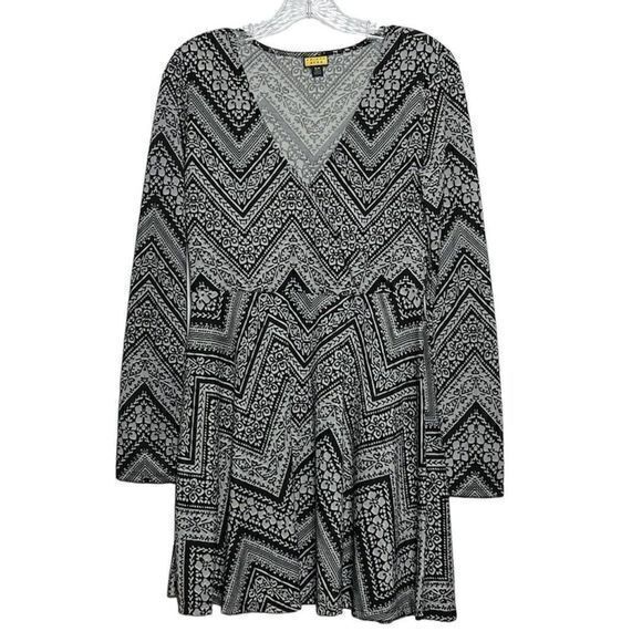 PRINCE & FOX Wrap Style V-Neck Empire Long Sleeve Pull‎ Over Dress Size M - Picture 1 of 6